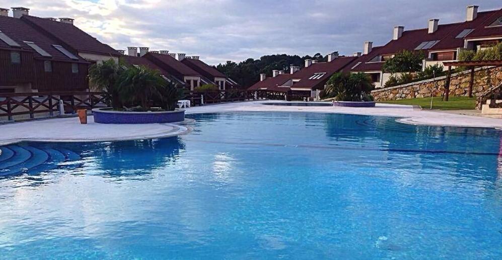 Chalet Complejo Turistico Raeiros - О-Грове Екстер'єр фото